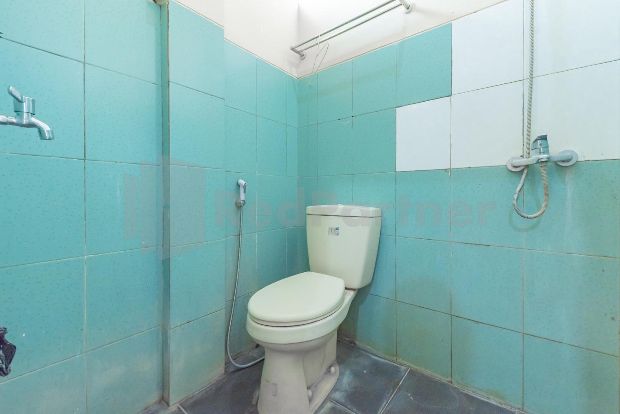 Wisma Alamanda Near Terminal Cicaheum Redpartner Bandung Eksteriør bilde