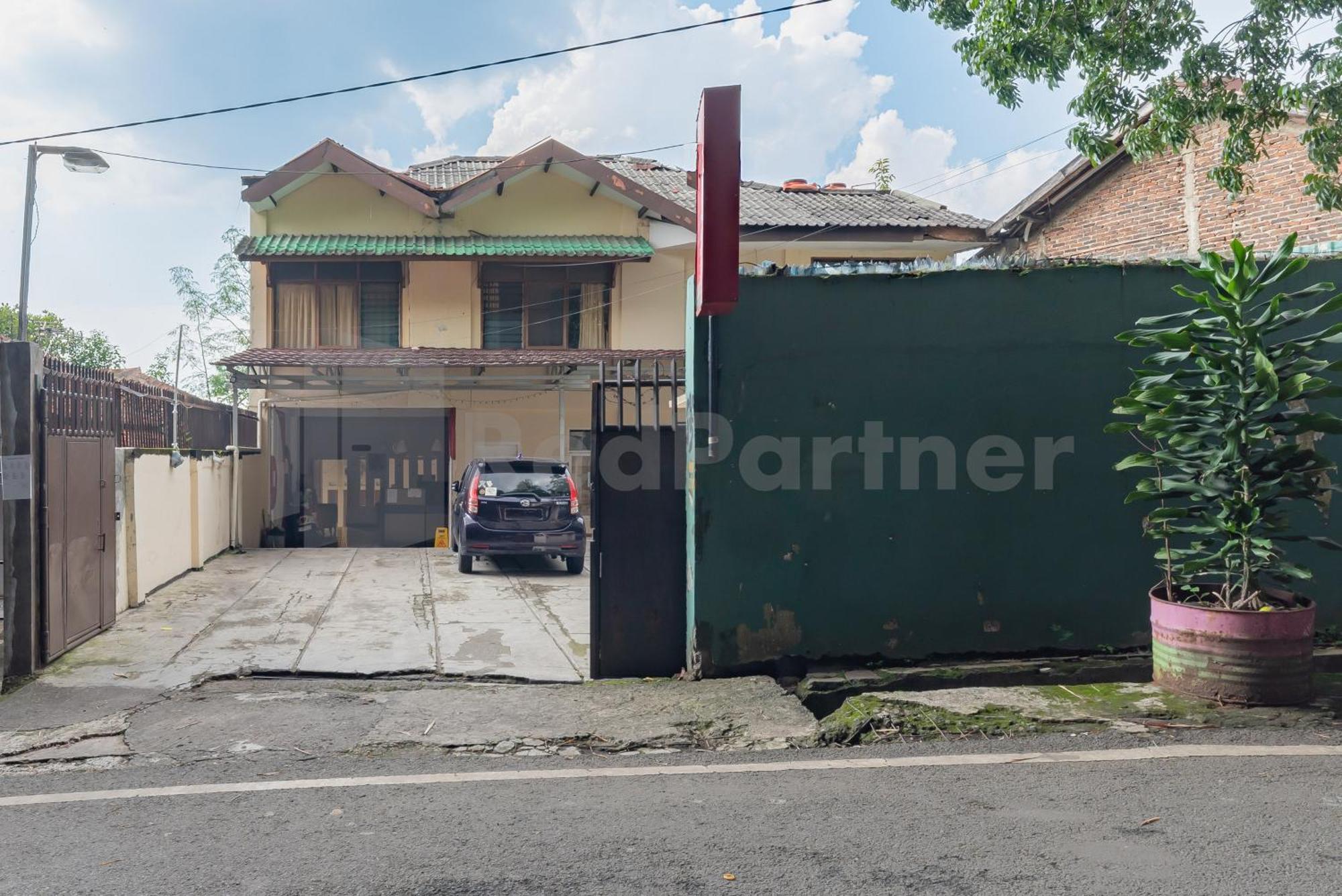 Wisma Alamanda Near Terminal Cicaheum Redpartner Bandung Eksteriør bilde