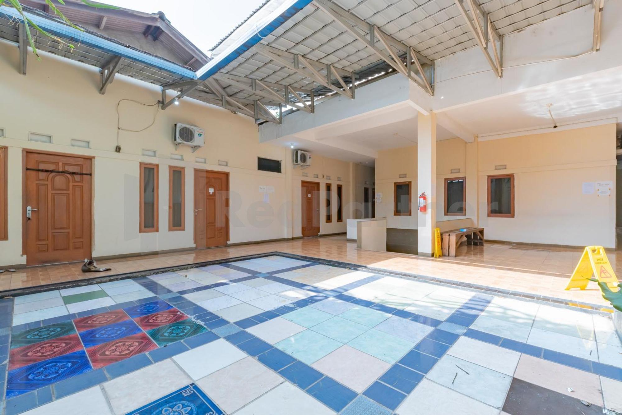 Wisma Alamanda Near Terminal Cicaheum Redpartner Bandung Eksteriør bilde